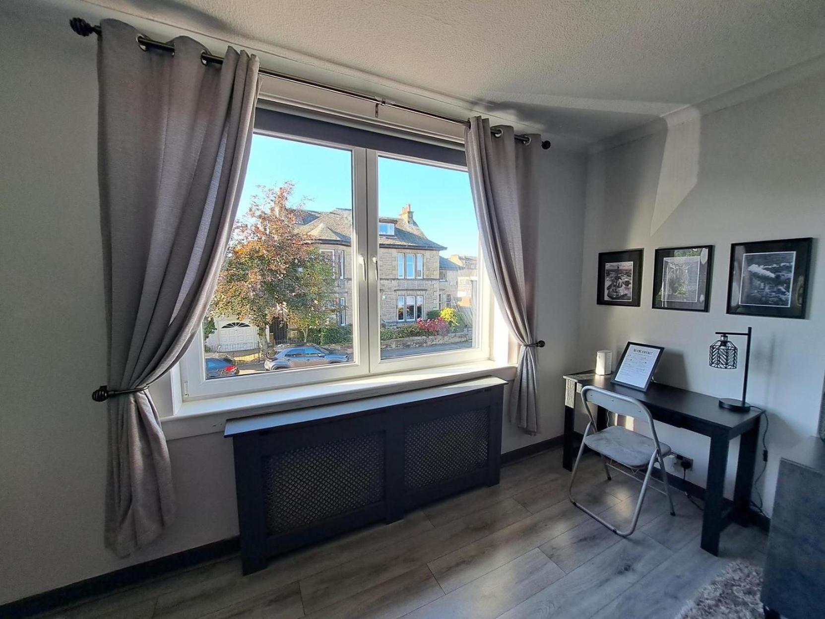 רנפרו Glasgow Apartment Close To The Airport מראה חיצוני תמונה